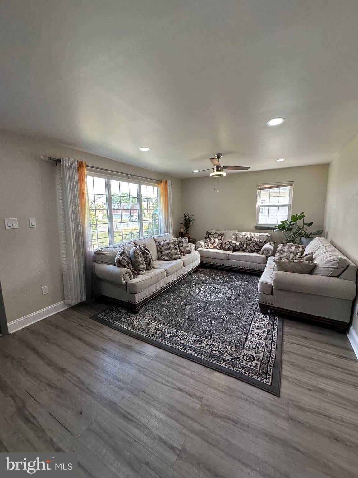 7837 LAWNDALE Avenue – photo 4