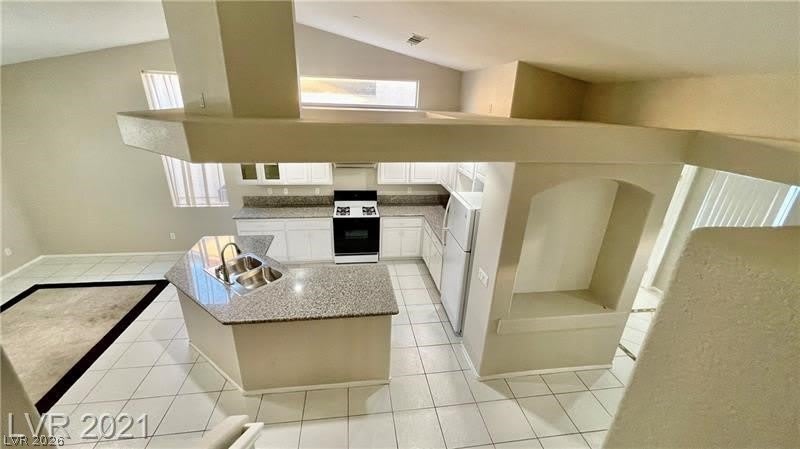 9756 Silver Pebble Street – photo 5
