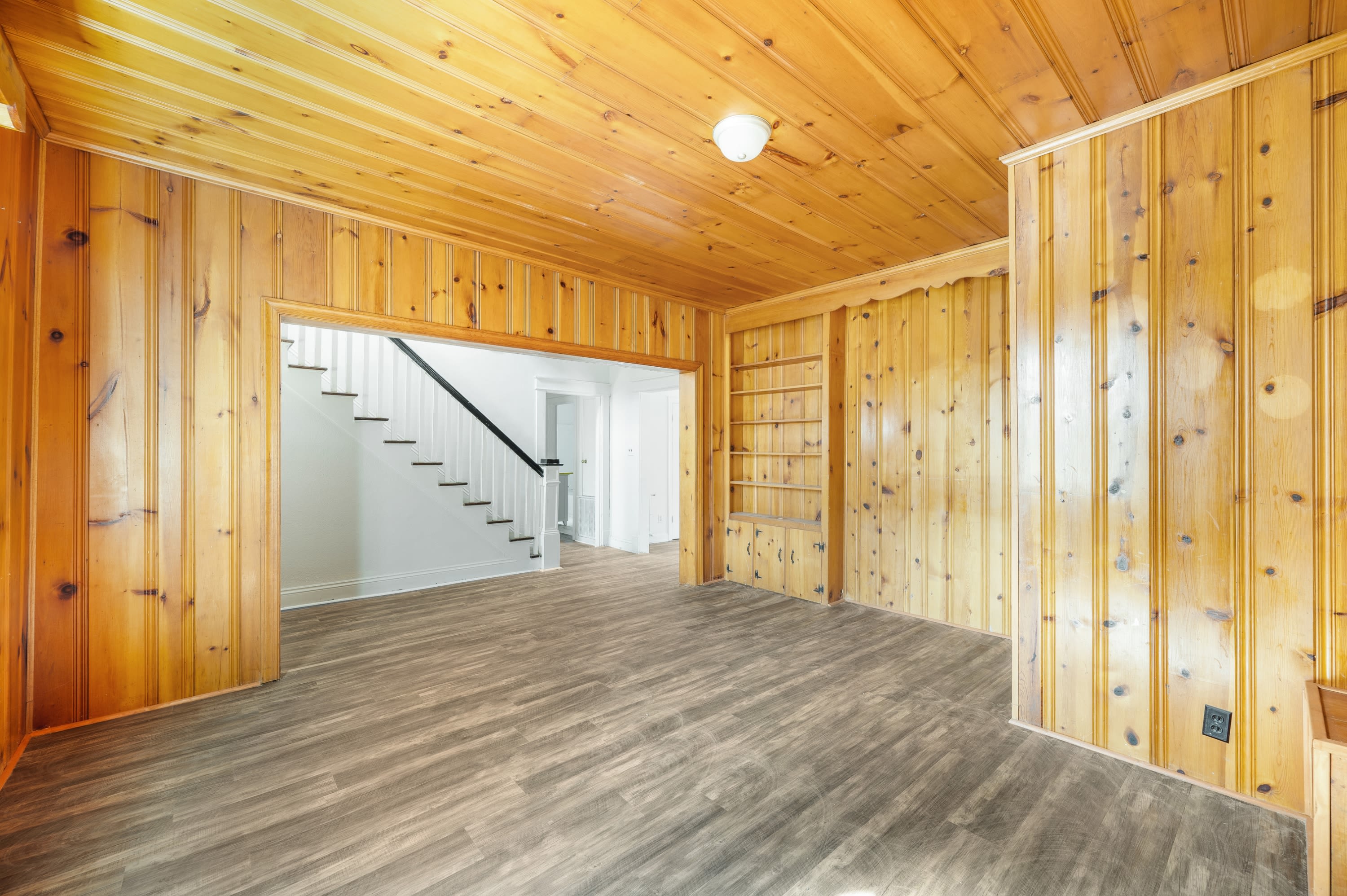 228 Newcomb Drive – photo 5
