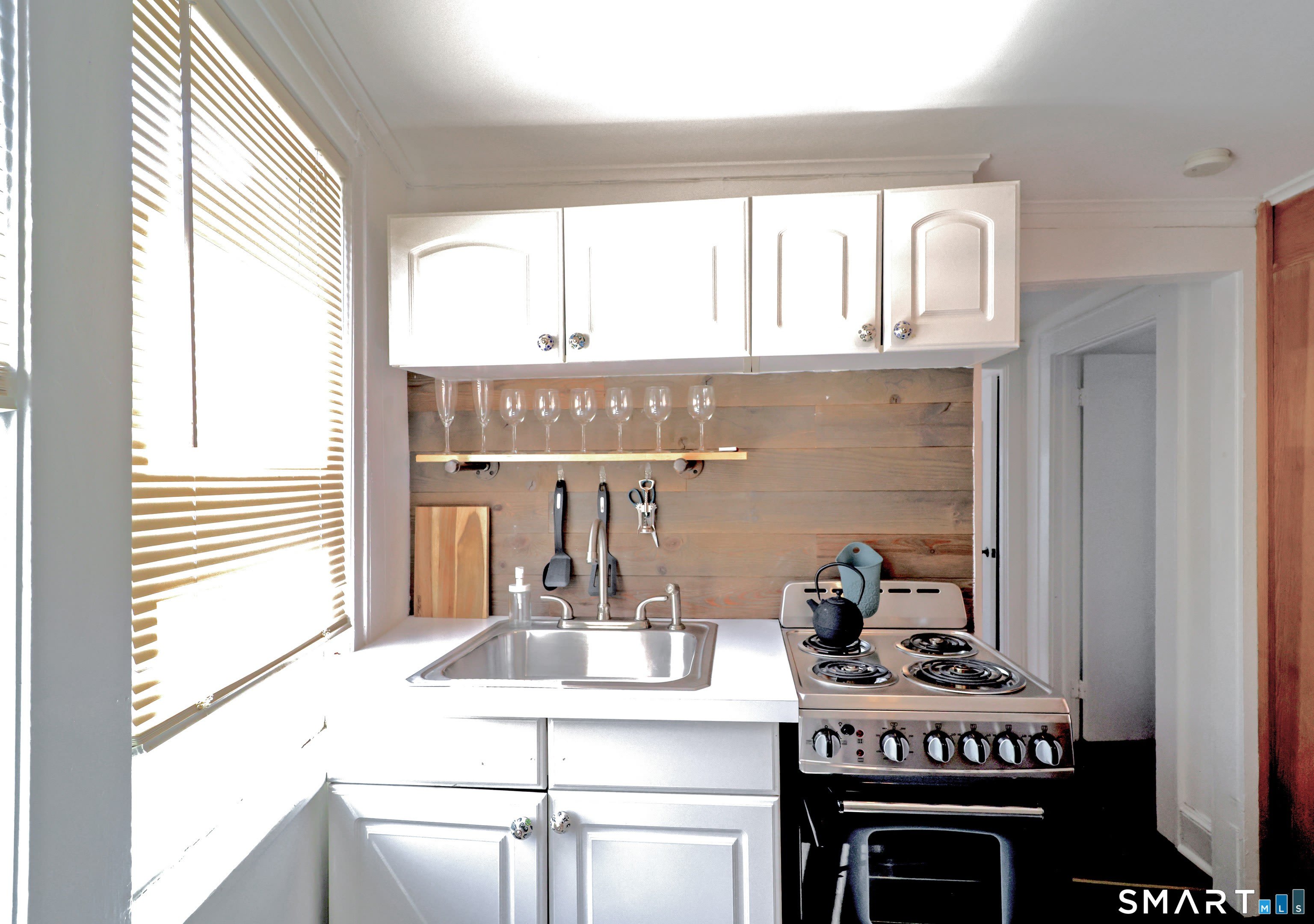 18 Riverside Avenue – photo 3