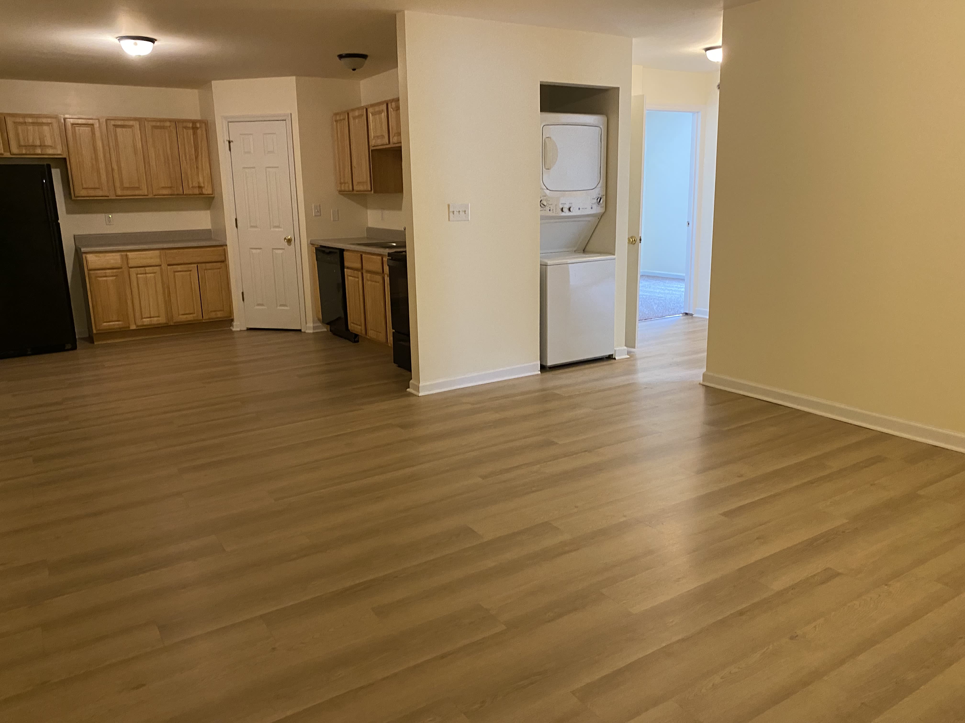 1535 W Pacific St – photo 3