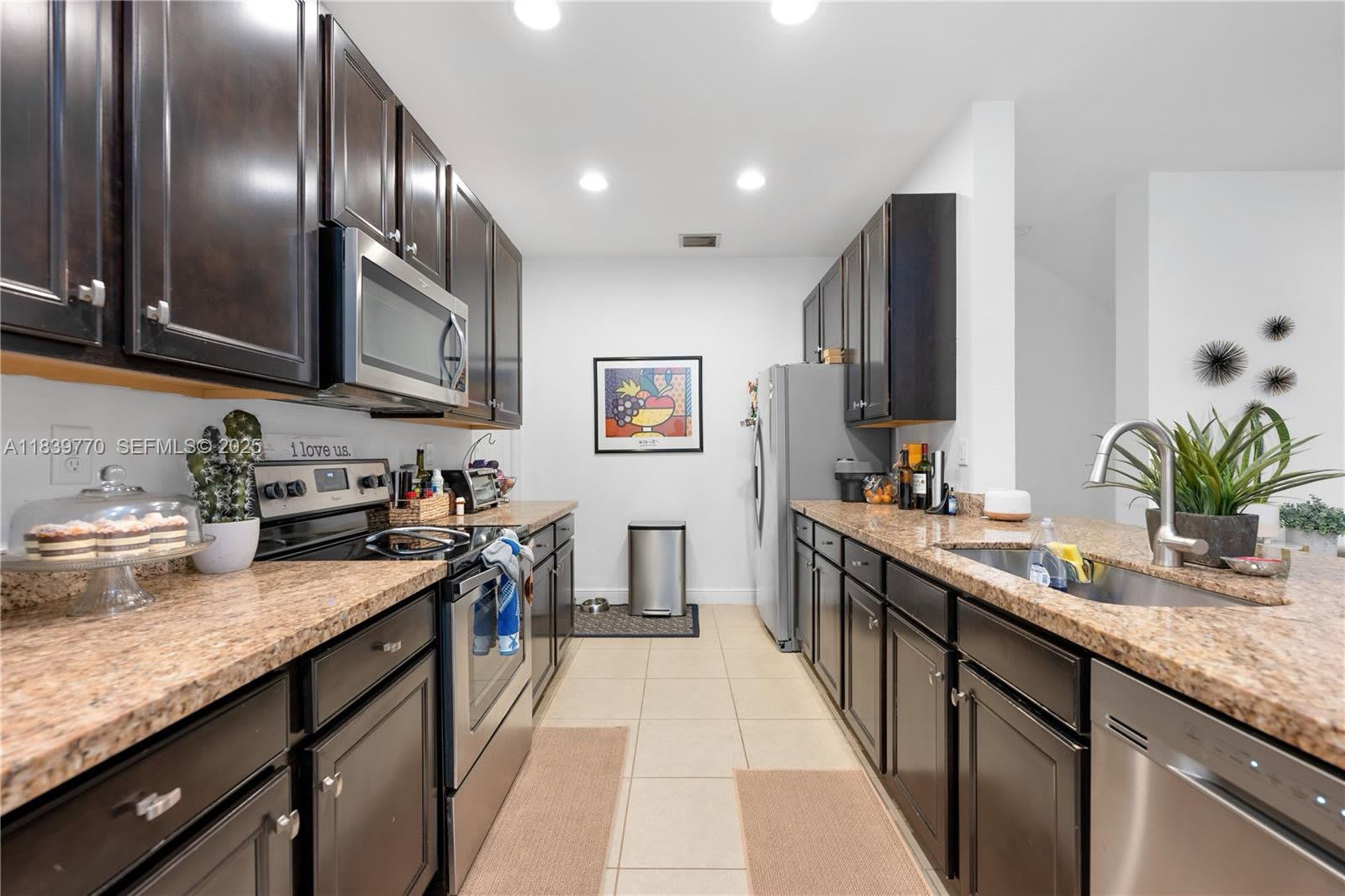 1030 Southwest 147th Avenue – photo 4