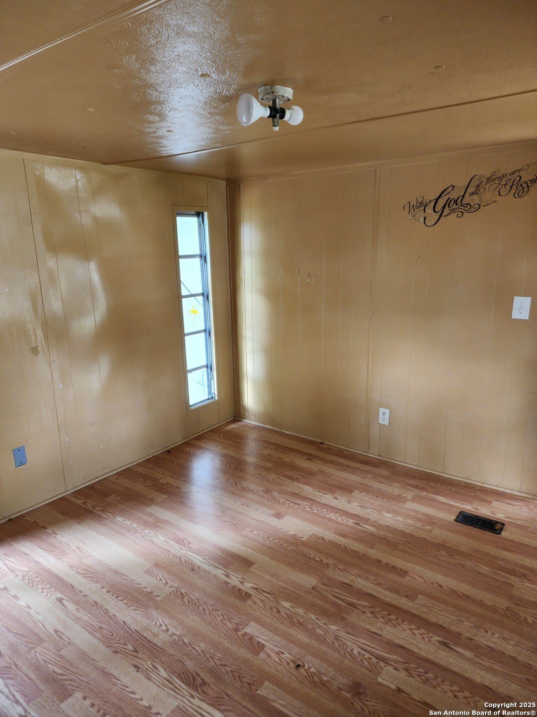 520 Royal Oak Dr – photo 4