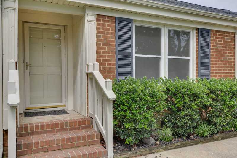 2637 N Elizabeth Harbor Dr – photo 4
