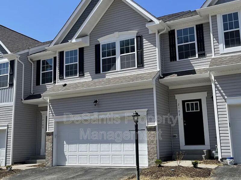 2105 Canterbury Drive – photo 1