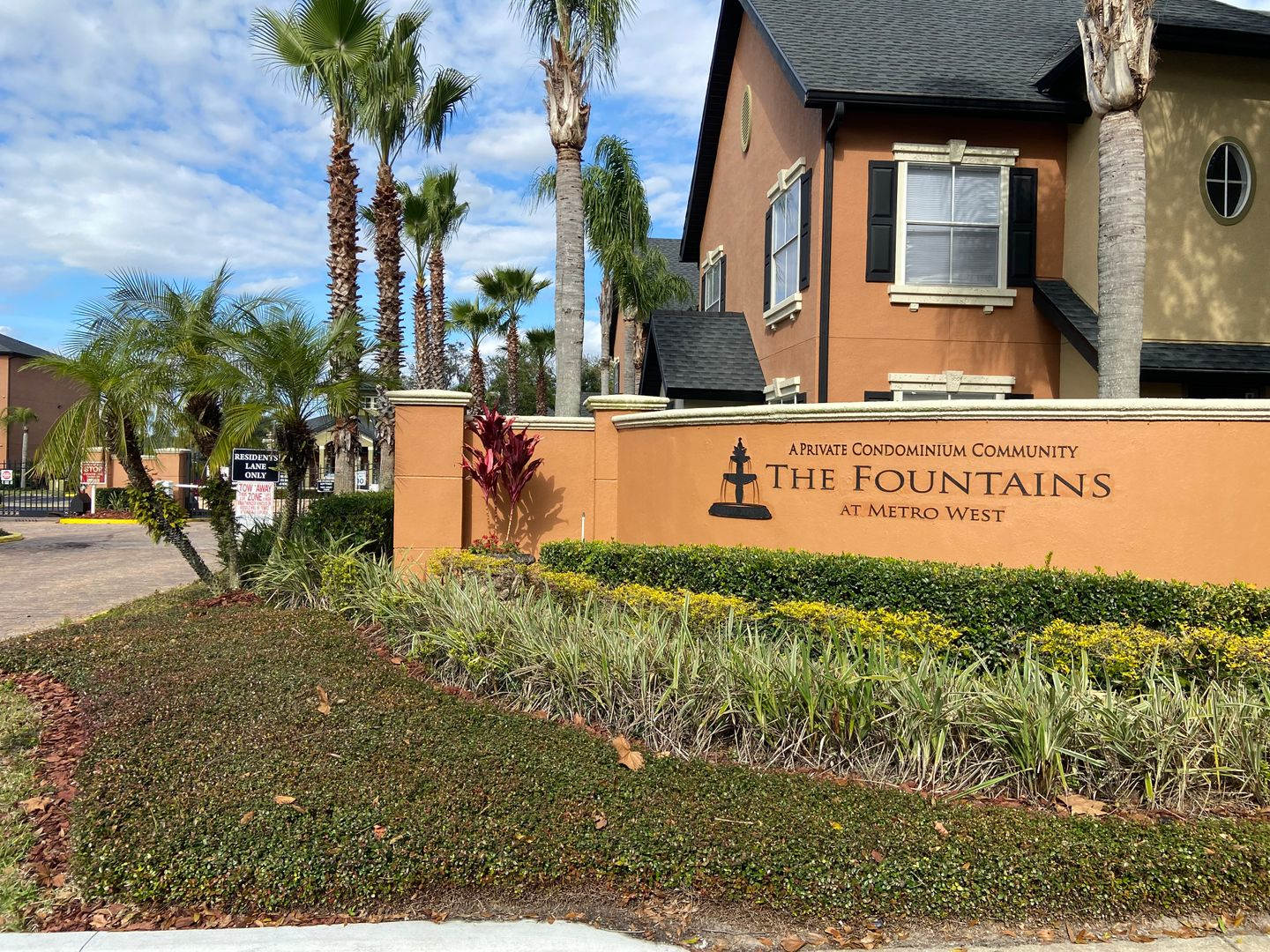 TWO BEDROOM CONDO IN GATED COMMUNITY – photo 4