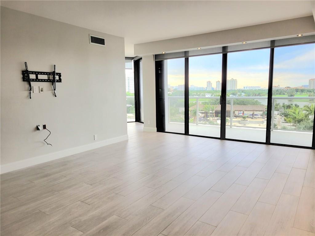 20281 East Country Club Drive – photo 5