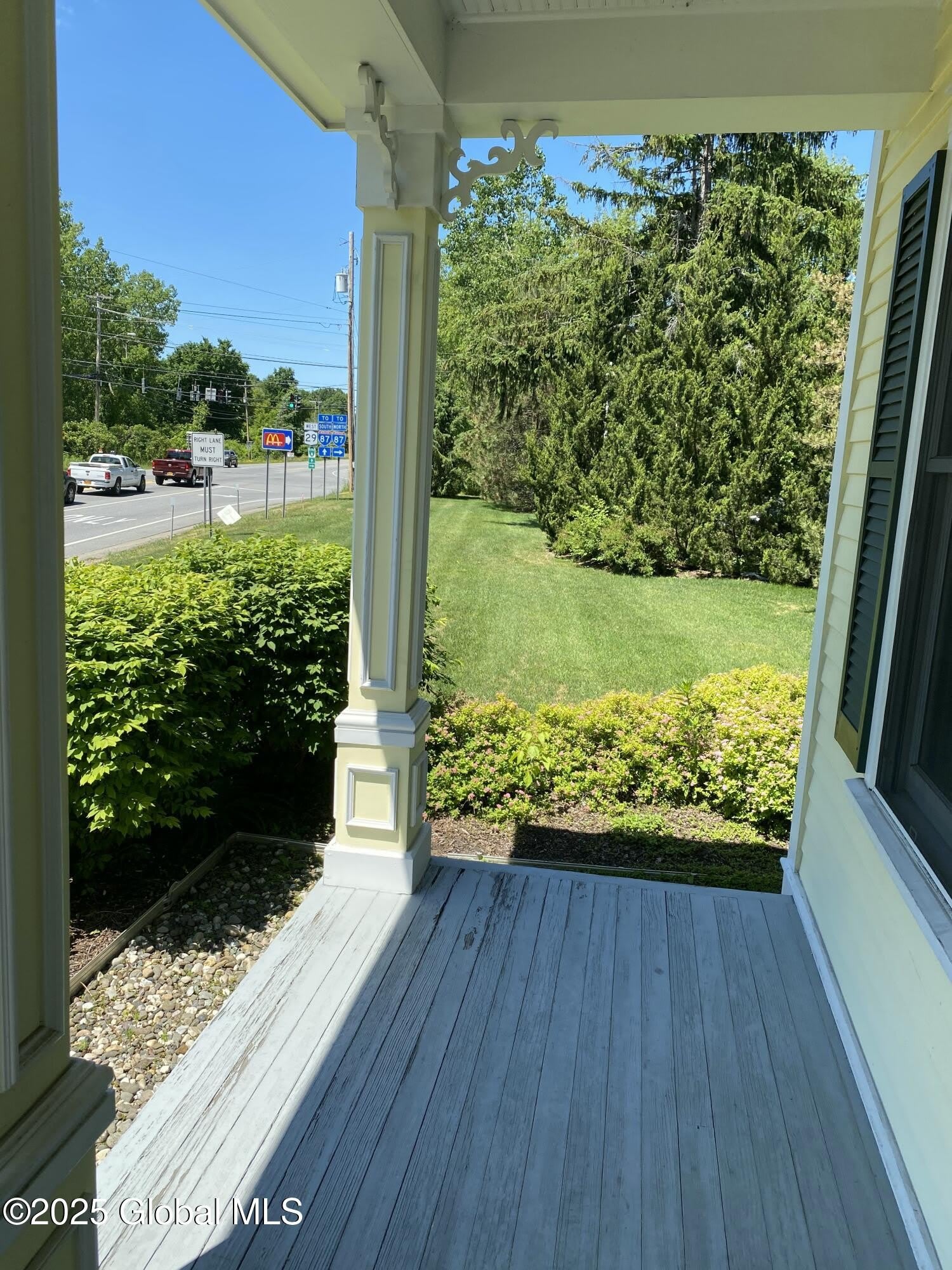 403 Lake Avenue – photo 2