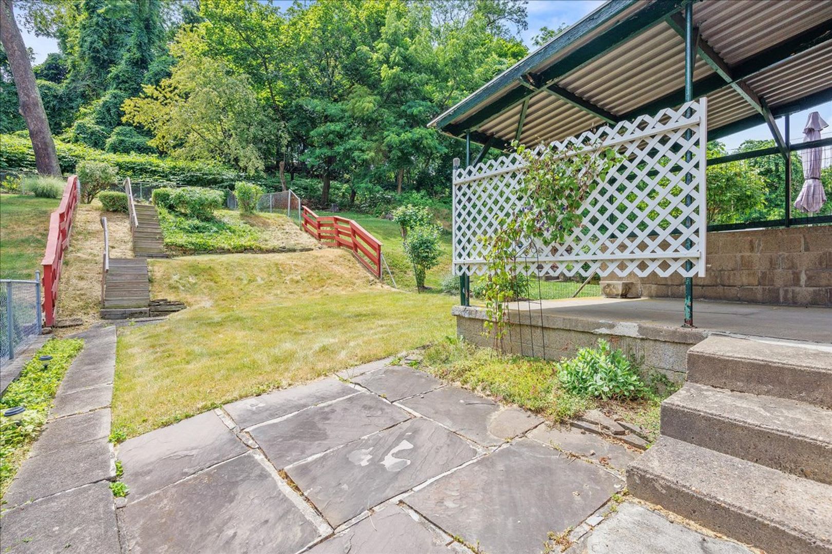 2182 Pauline Ave – photo 5