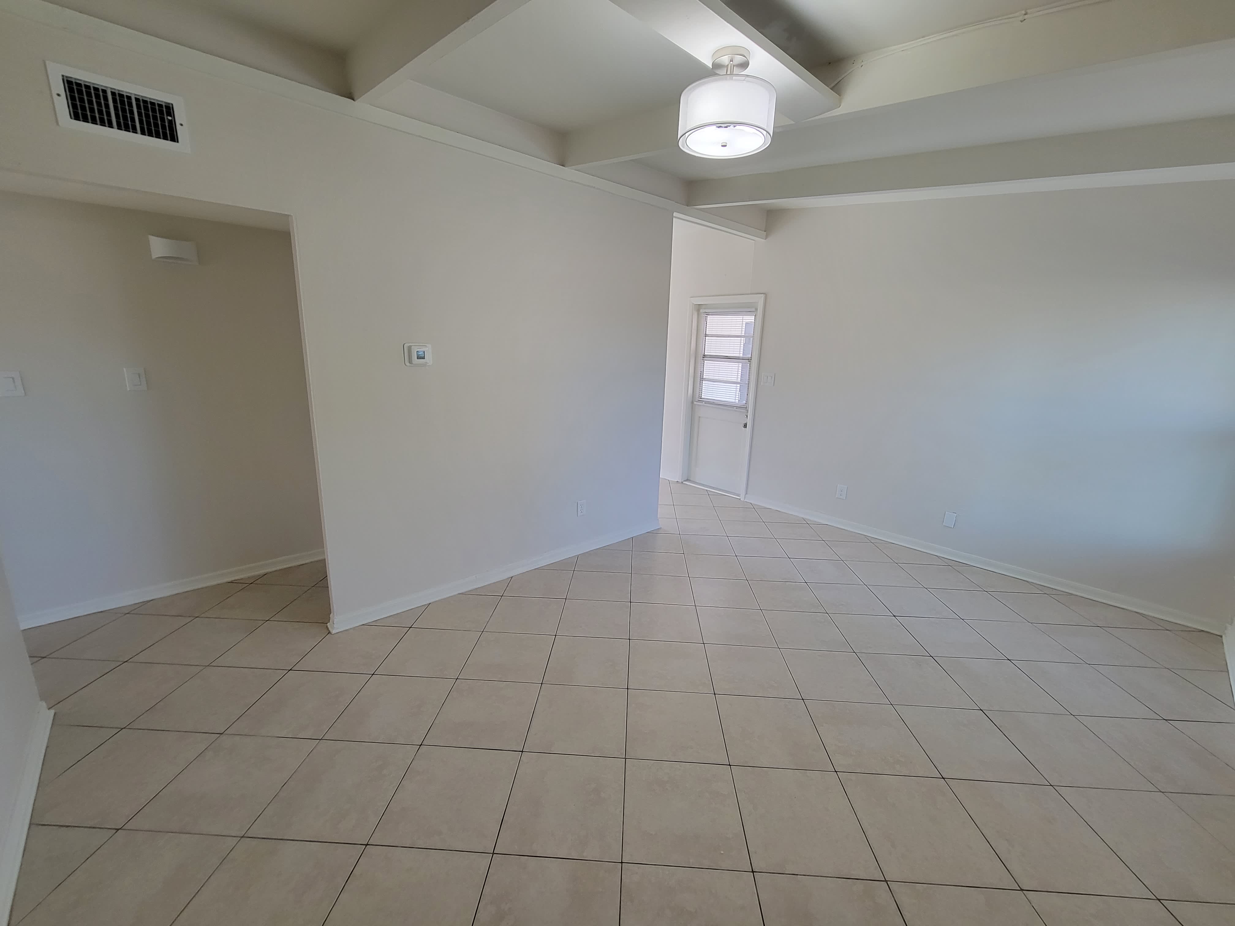 1212 Windermere Way – photo 2