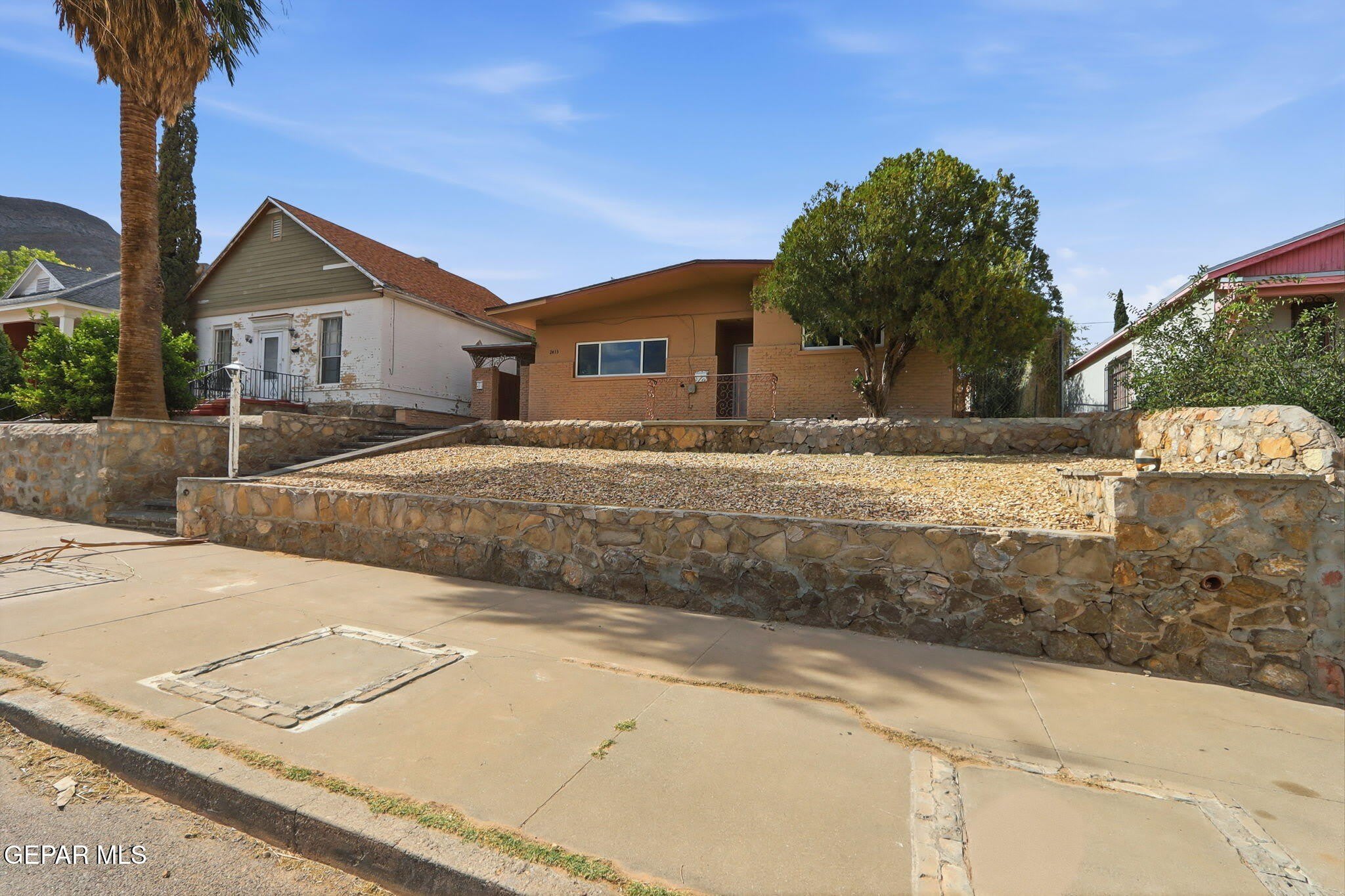 2413 Copper Avenue – photo 3