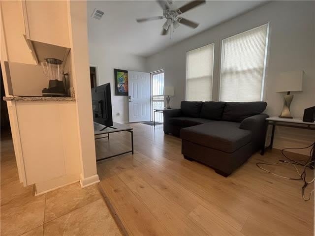 3301 S DORGENOIS Street – photo 4