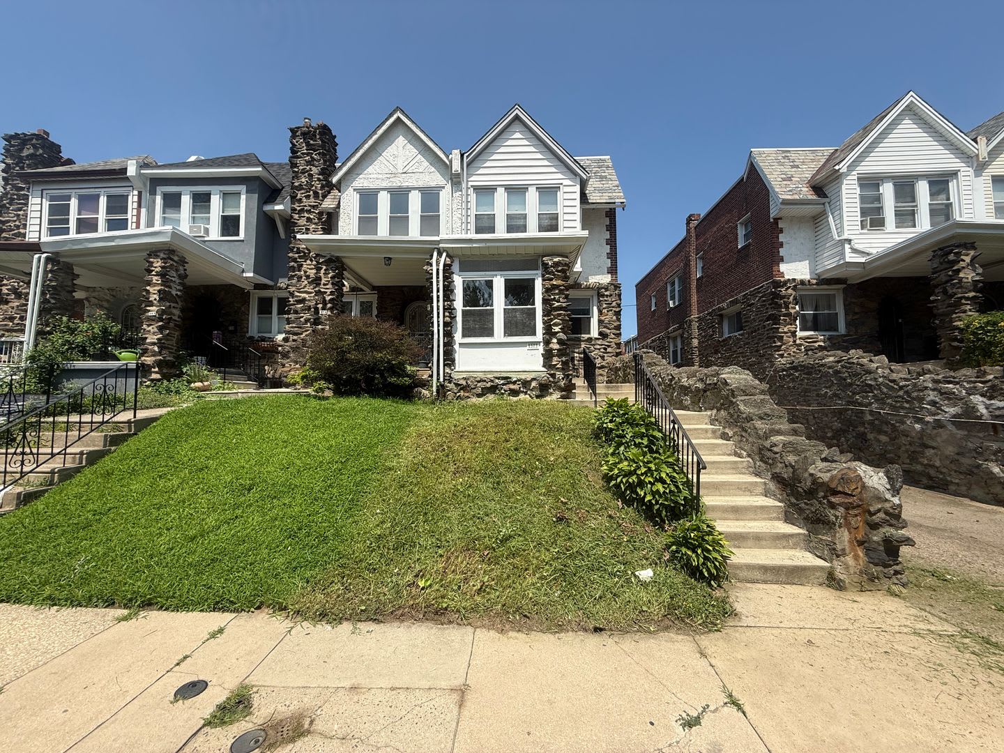 373 E Cliveden Street 3Bd 1 5Bt Single Family Home With Garage Detached Fenced In Backyard Private Laundry – photo 3