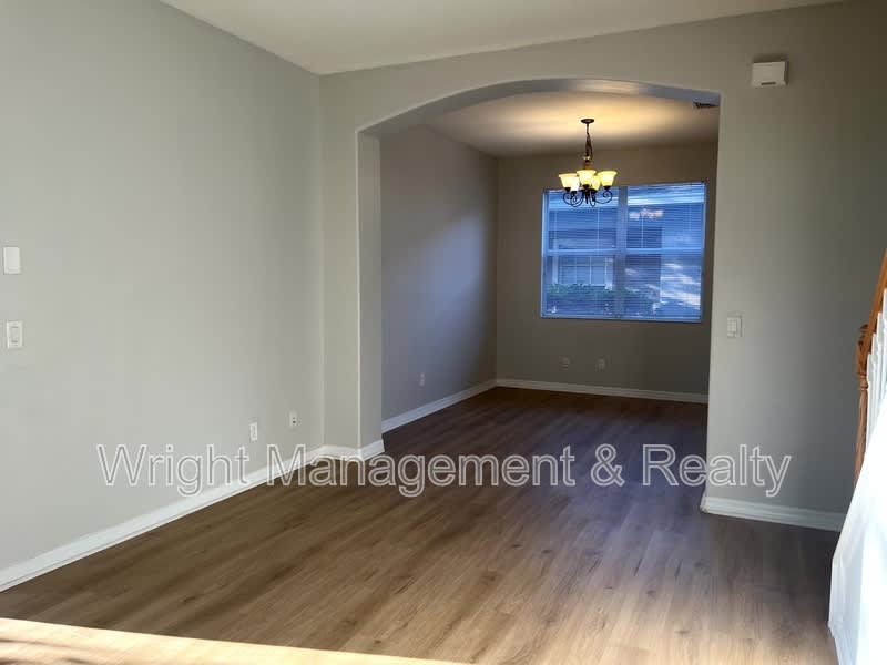 7843 Foxgrove Drive – photo 5