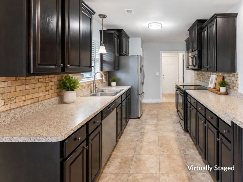 323 Harbor Glen Drive Southwest – photo 4