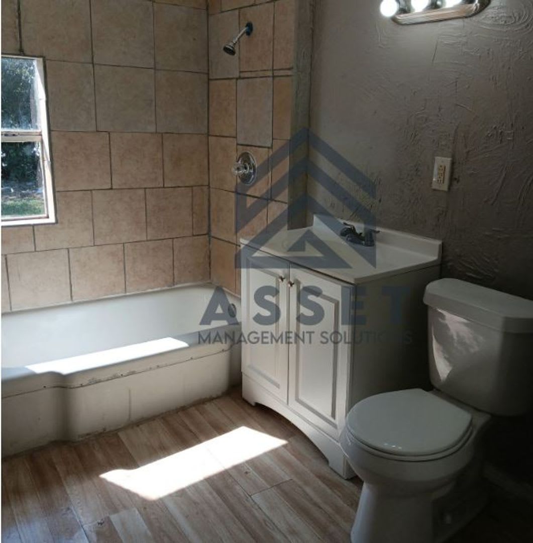 Charming 2 Bedroom located in the heart of OKC!! – photo 5