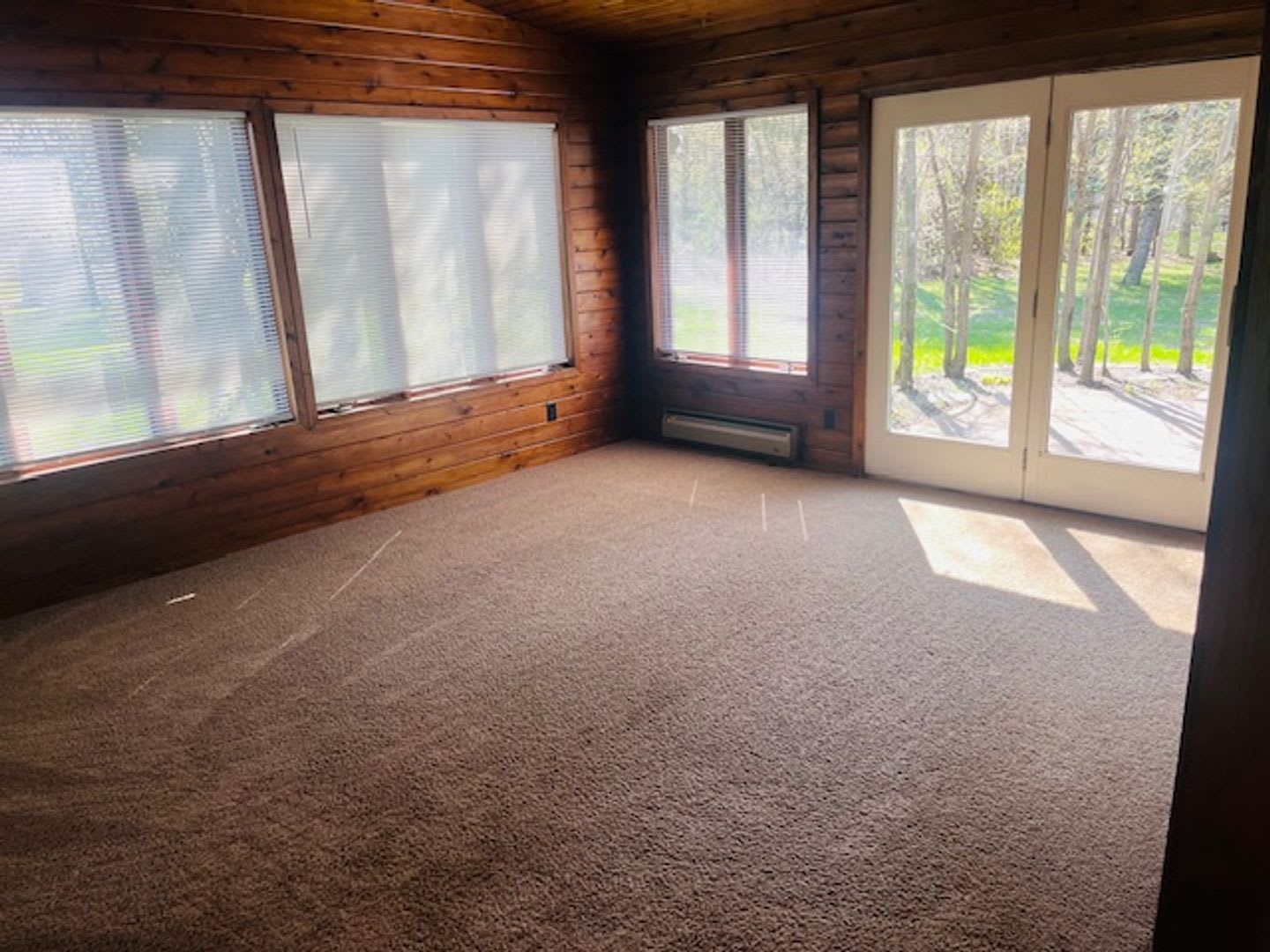 4 bedroom 2.5 Bathrooms – photo 3