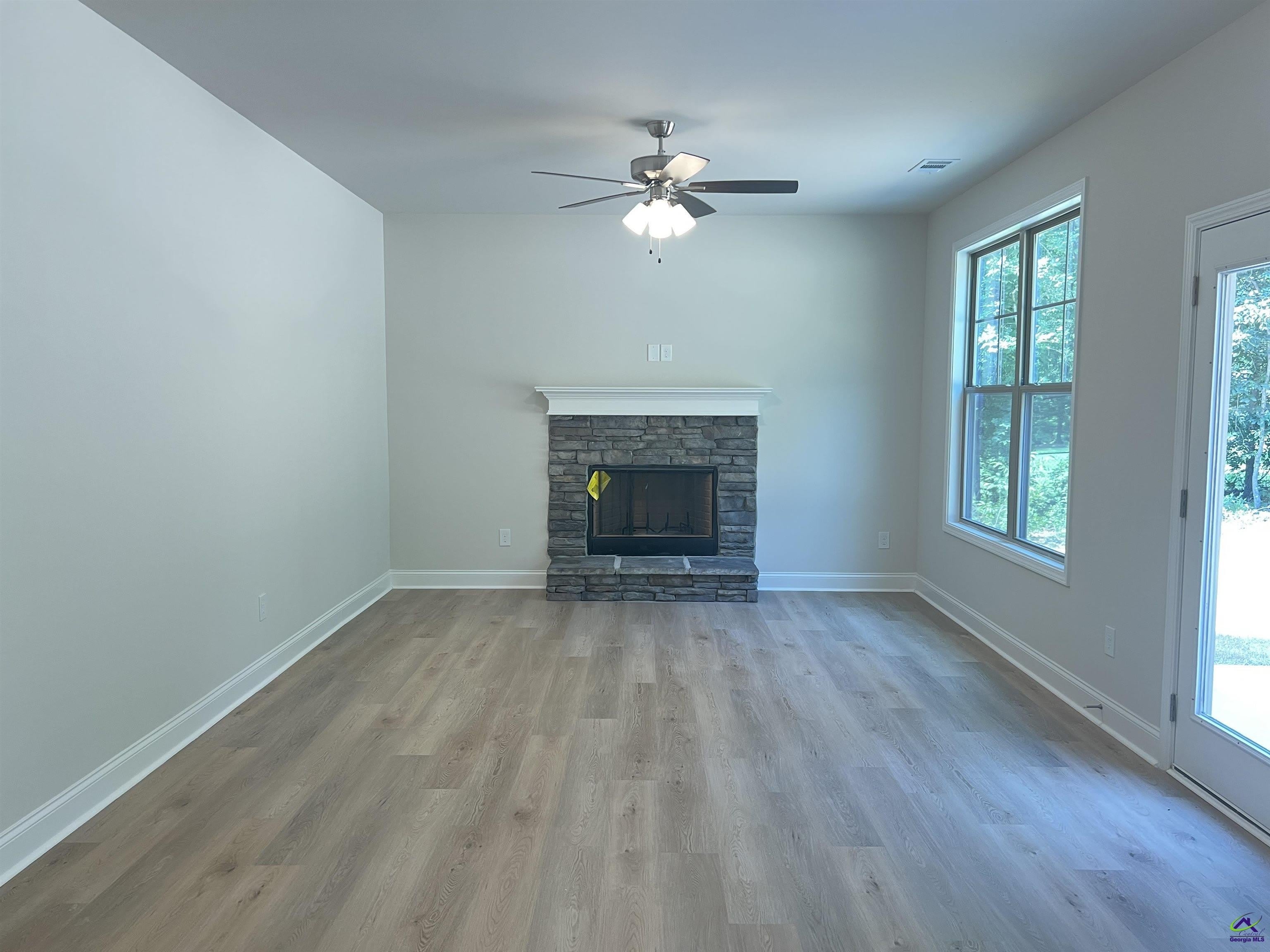 176 Country World Drive – photo 5