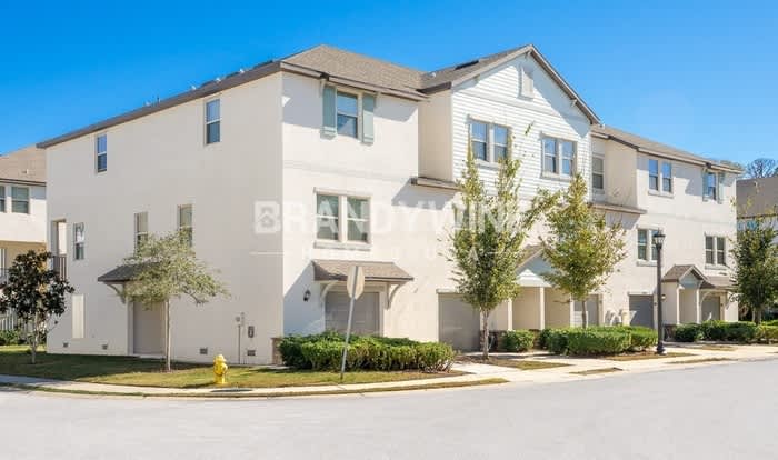5688 Marbella Drive – photo 2