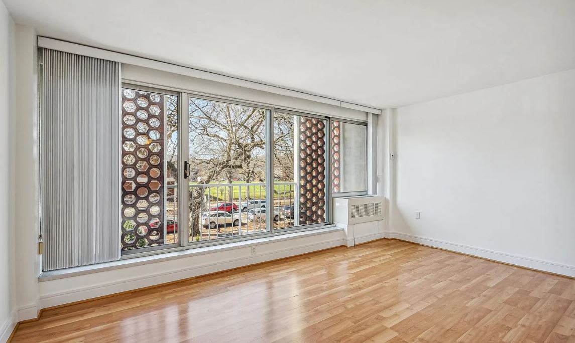 800 4th Street SW #S106 – photo 1