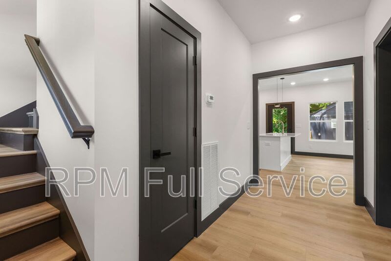 2400 Buchanan Street – photo 4