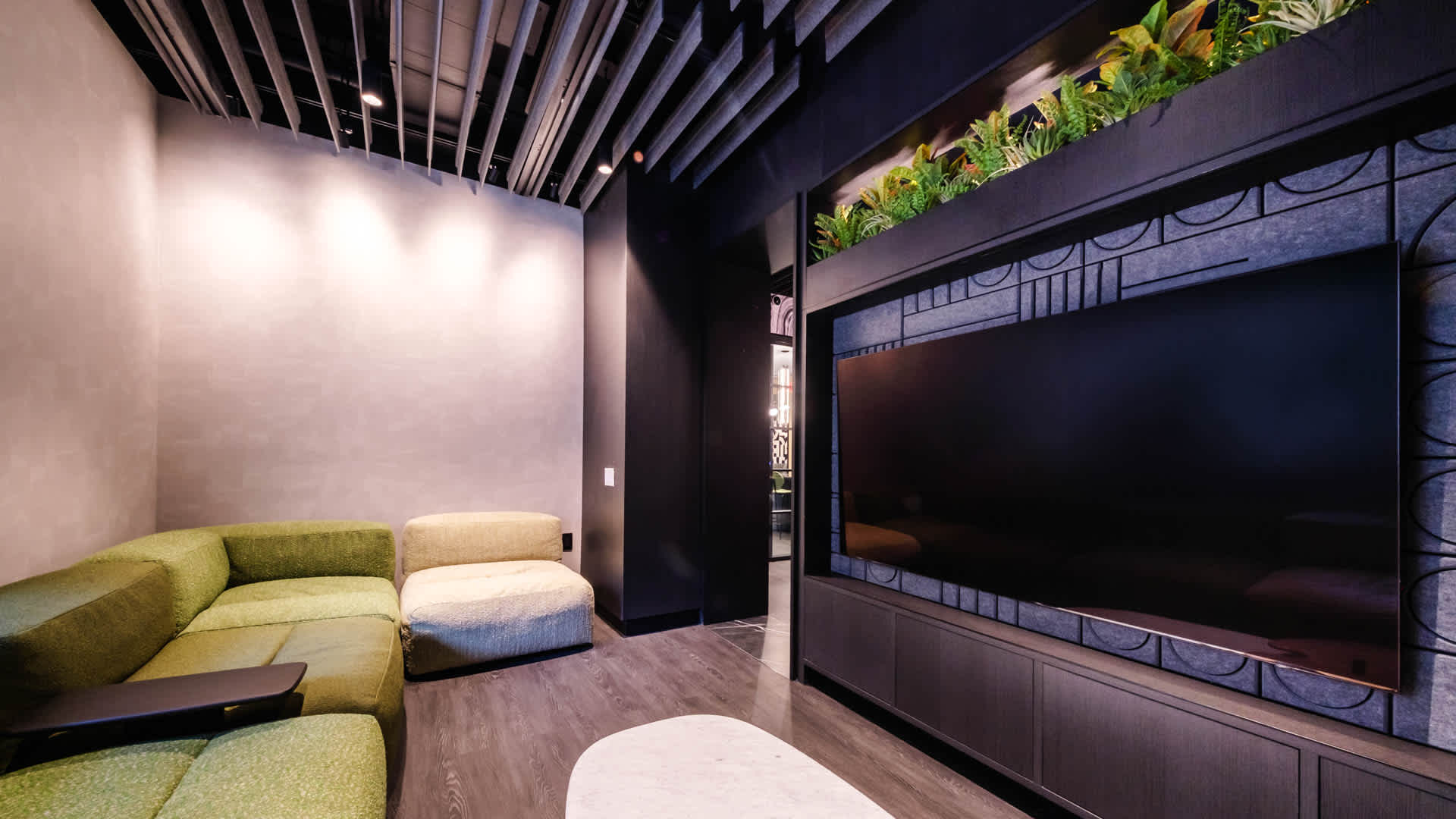 777 6th Avenue – photo 3