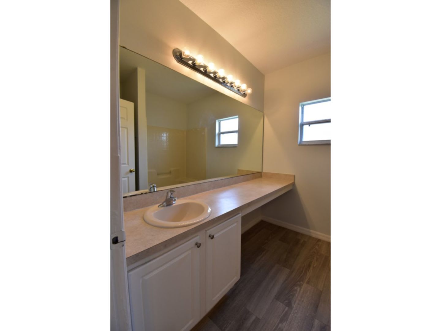 Very Nice Cozy 3Bd 2Ba With A Nice Size Back Yard In Poinciana A Definite Must See – photo 5