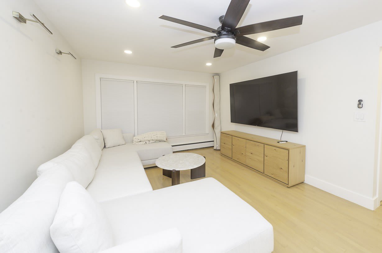 4030 N Mozart Street – photo 3