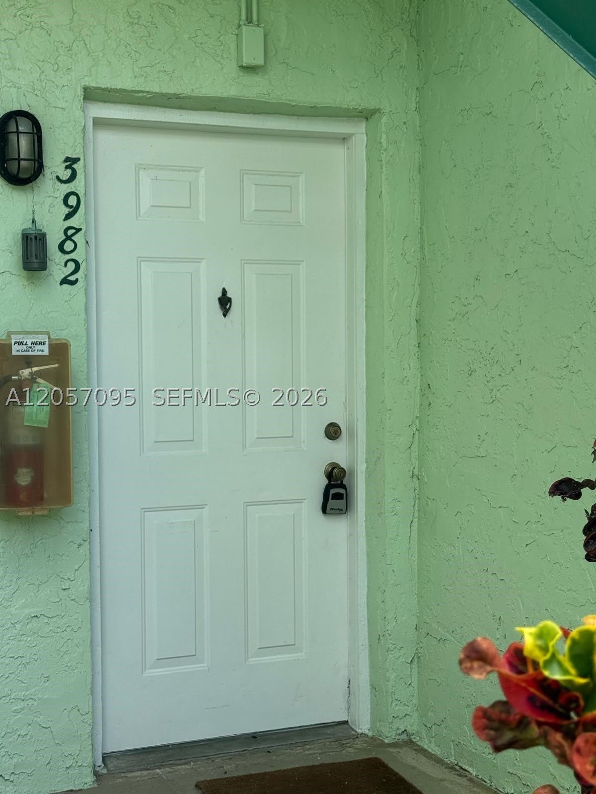 3982 NW 87th Ave – photo 1