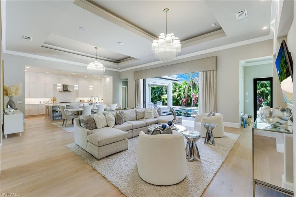 760 Park Shore Dr – photo 3