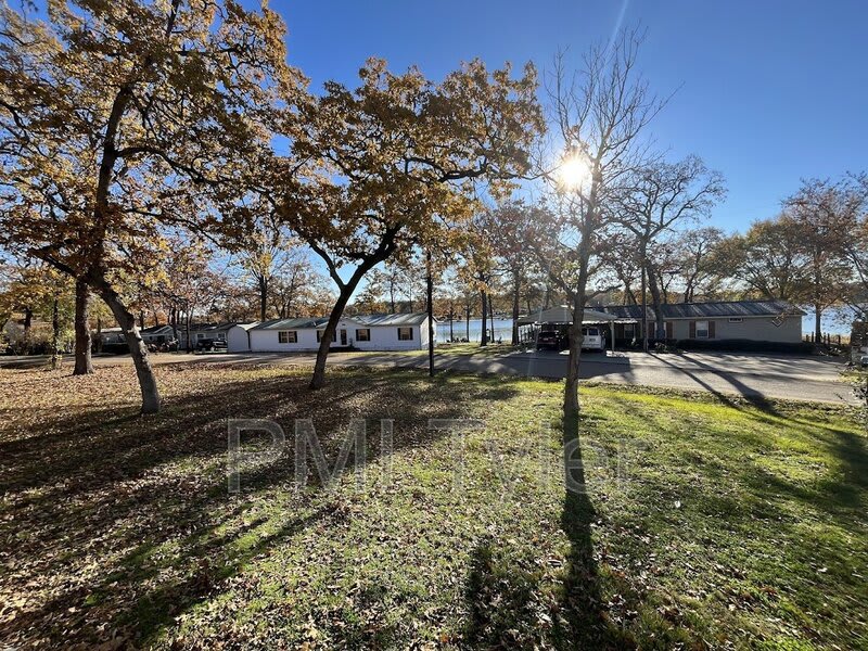 223 Sunray Street – photo 3