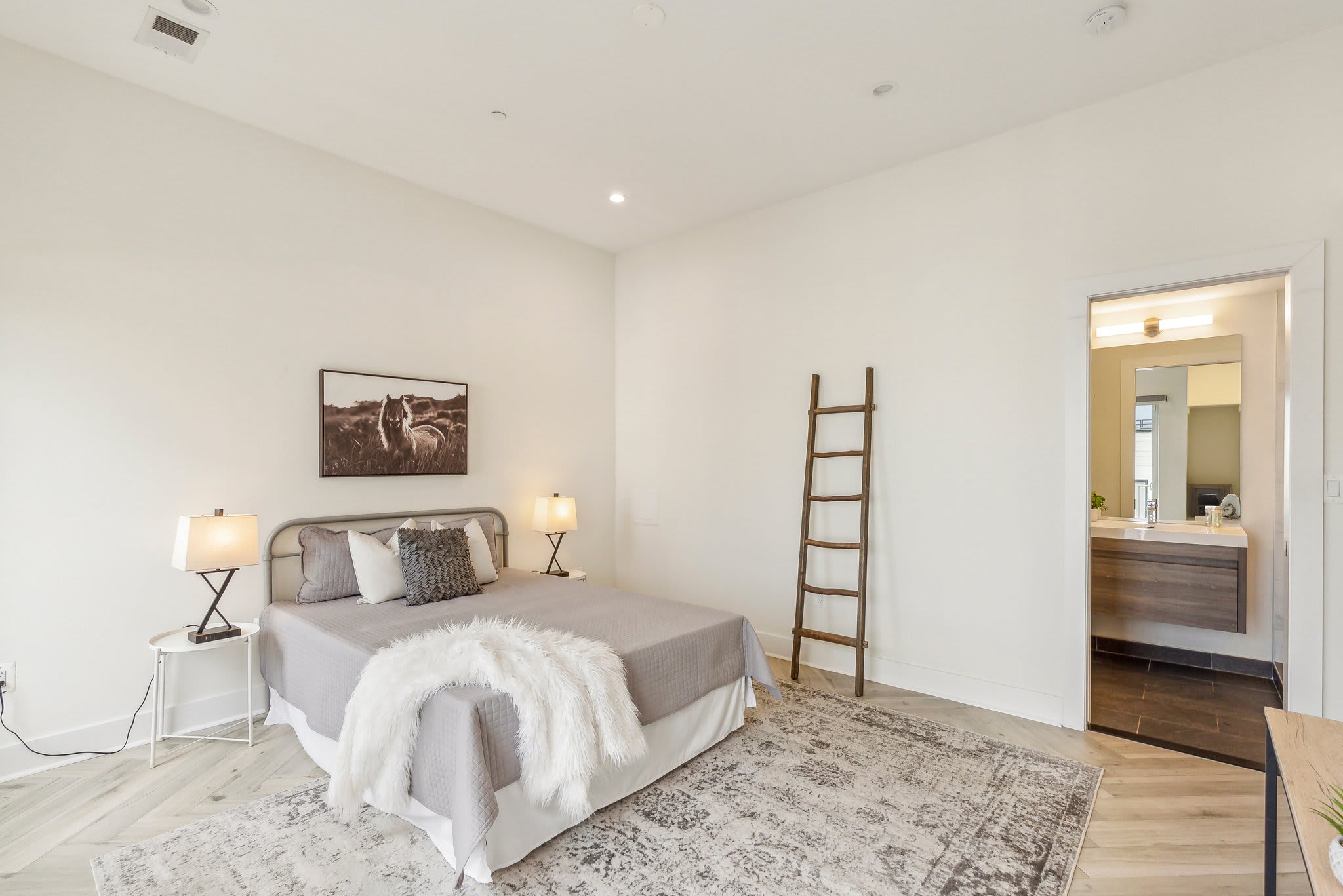 1214 Queen St Ne – photo 3