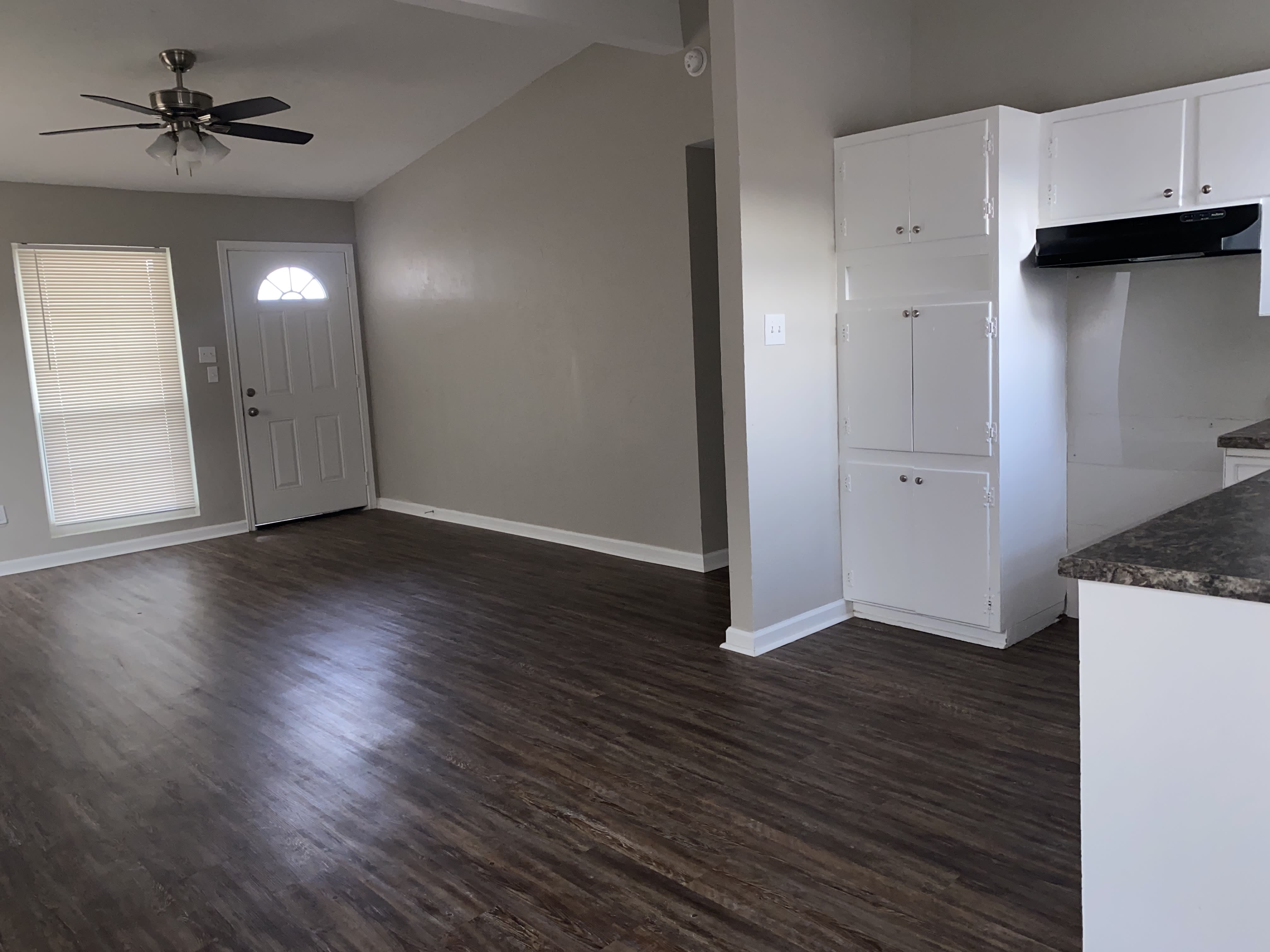 504 NW 92nd St – photo 4