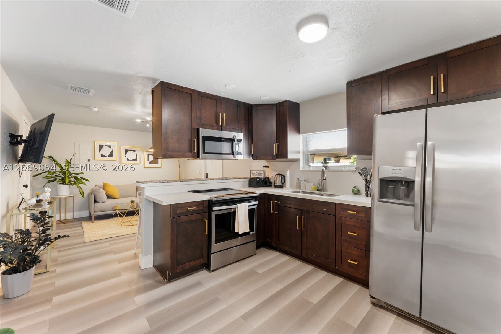 2275 Nw 33Rd St – photo 4
