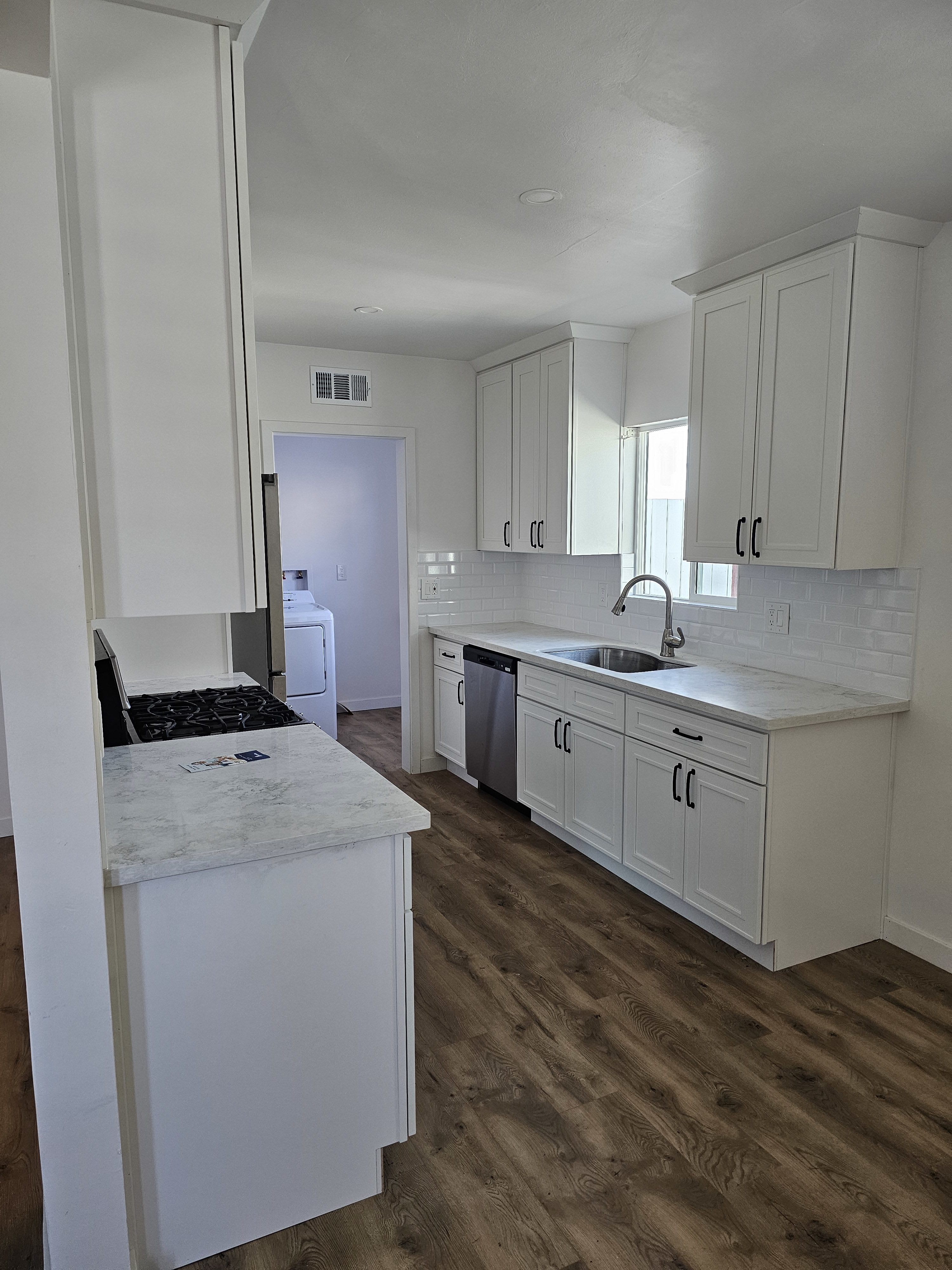 21329 Jaffrey Avenue – photo 2
