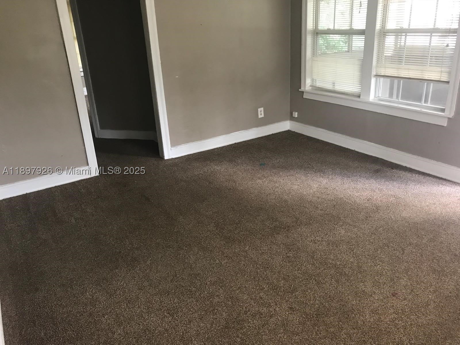 2748 Broadway – photo 5