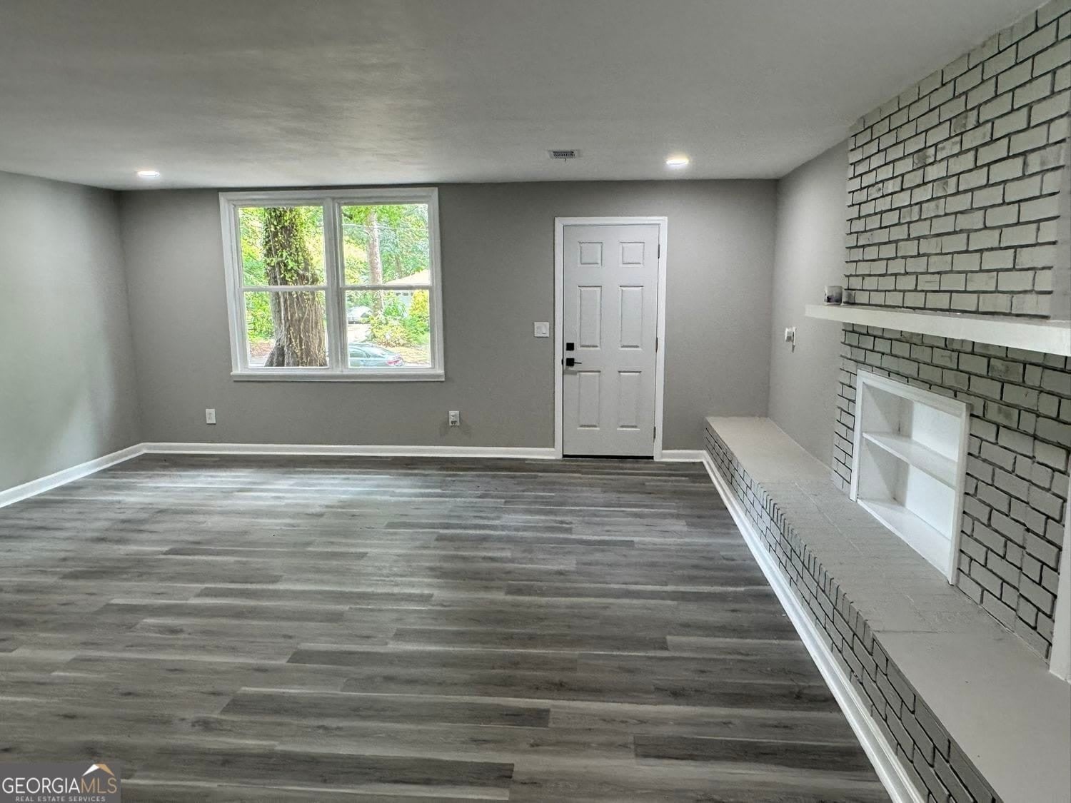1508 Vancouver Drive – photo 5