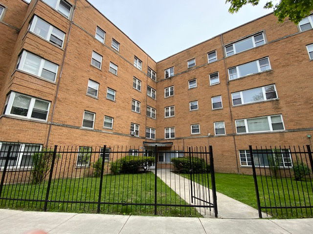 7327 North Rogers Avenue – photo 3