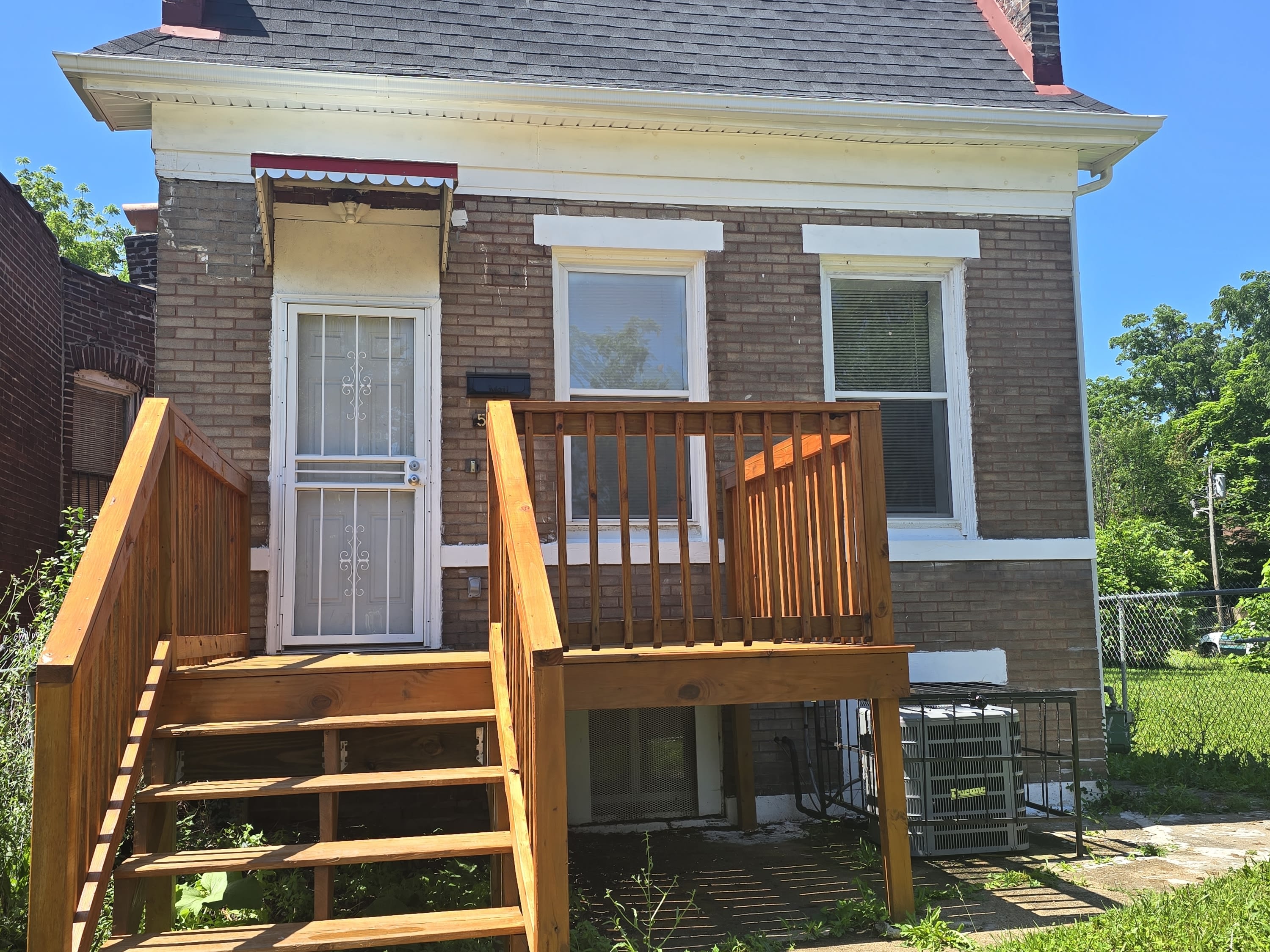 5608 Wabada Avenue – photo 2
