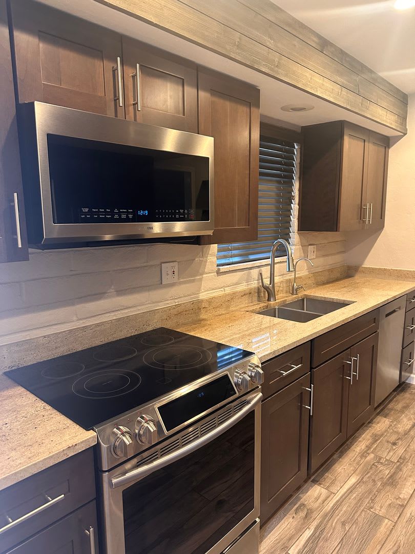 Beautiful And Pristine Condition 3 Bed 2 Bath Close To Davis Monthan Air Force Base – photo 5