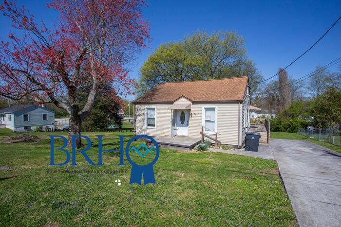 3213 Shields Avenue – photo 2