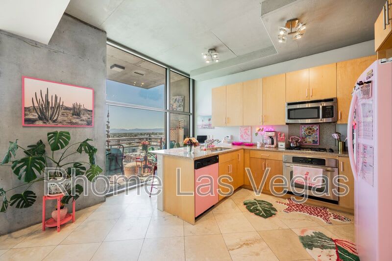 353 E Bonneville Ave – photo 2