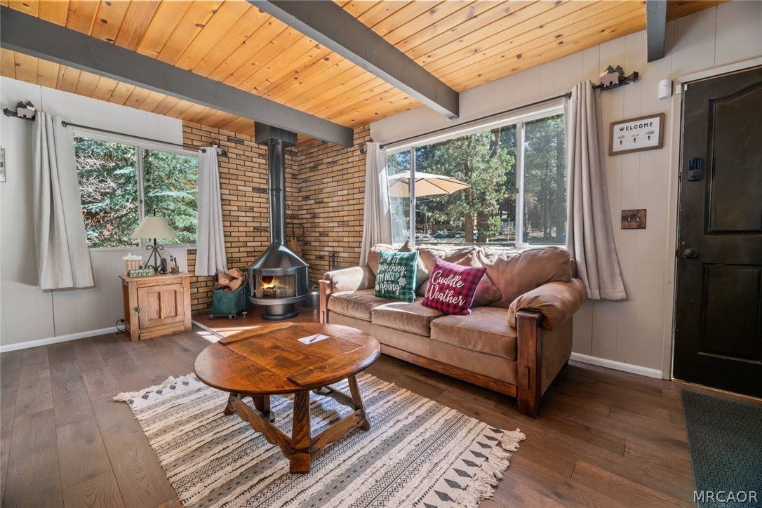 225 W Rainbow Boulevard – photo 4