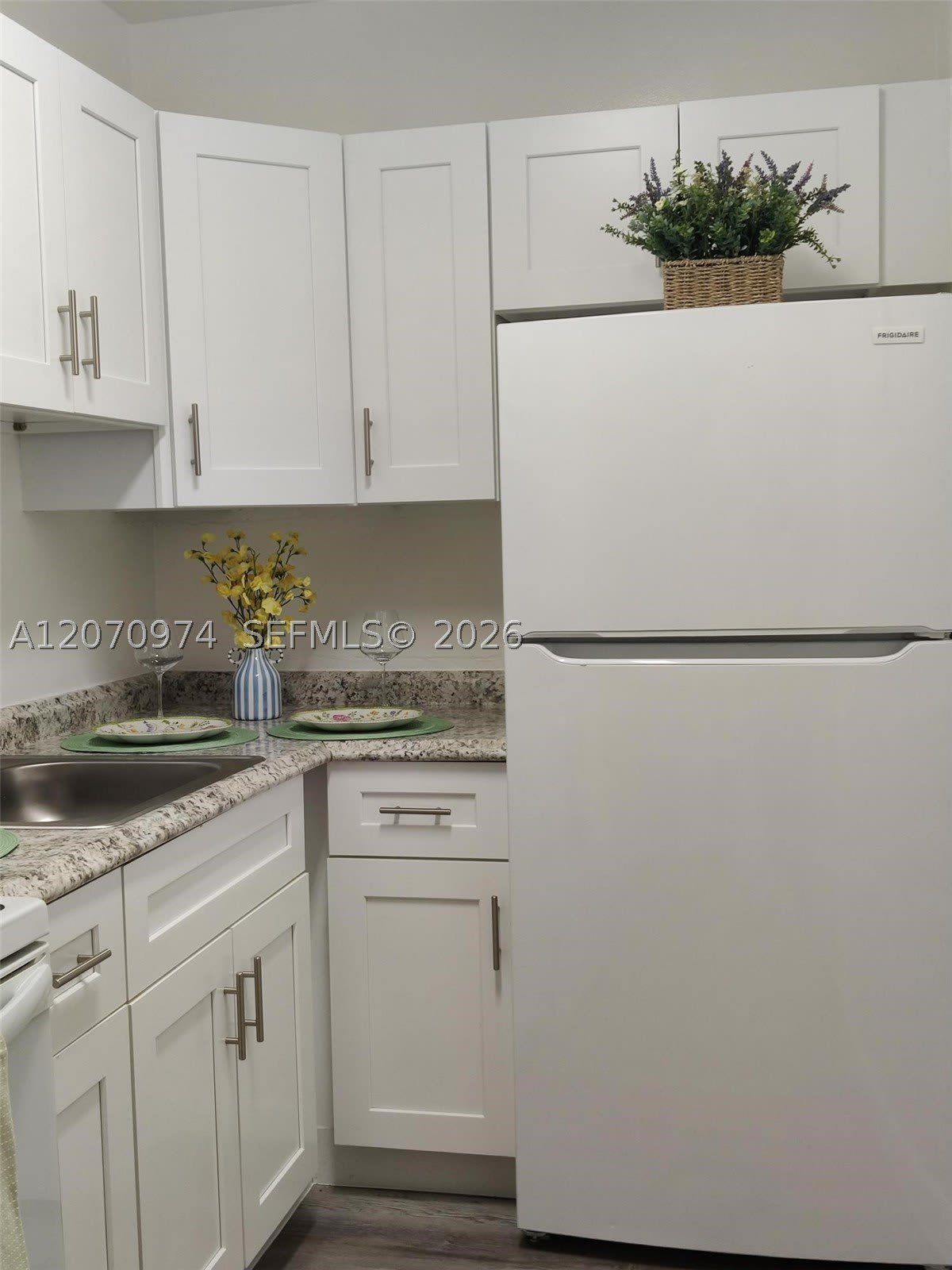 5950 NE 18th Ave – photo 2