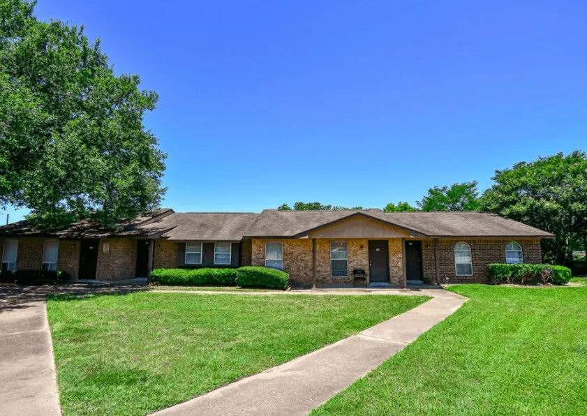 20598 Pine Island Rd – photo 1