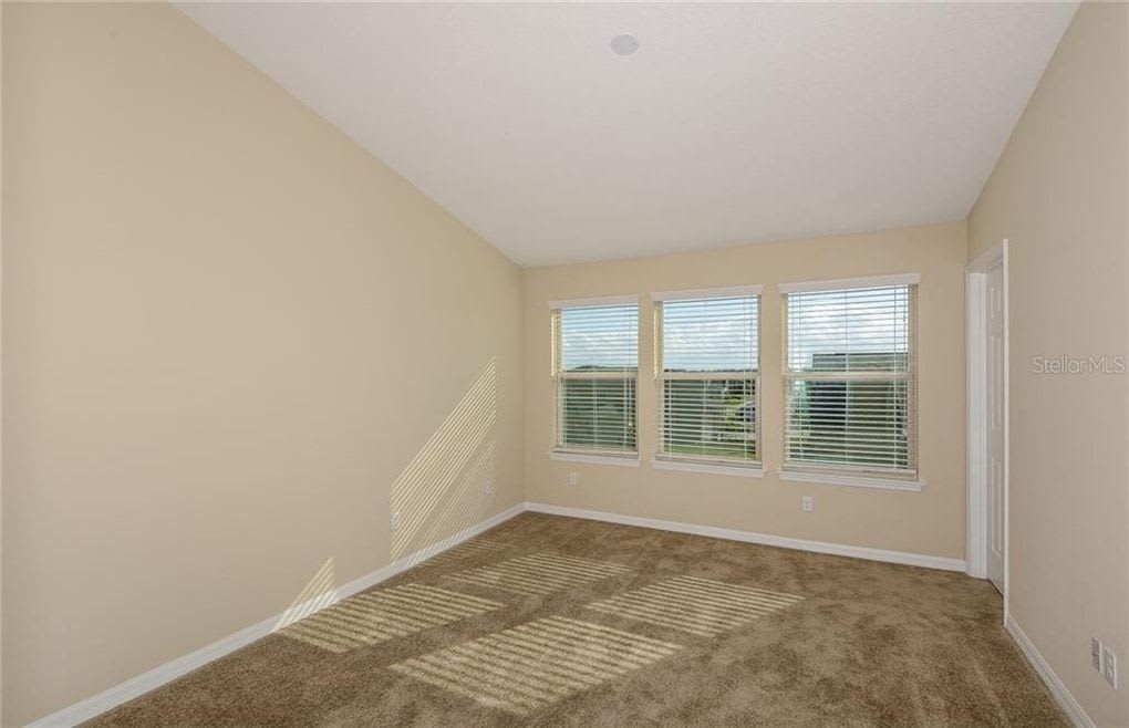 3890 Grassland Dr – photo 4