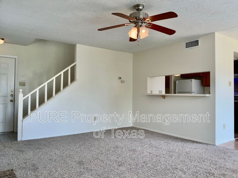12120 Thompkins Dr – photo 4