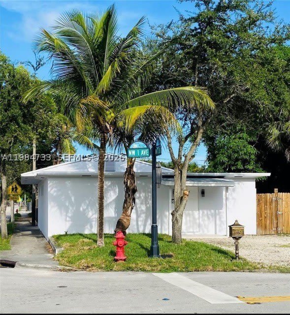 1244 Nw 1St Ave – photo 2