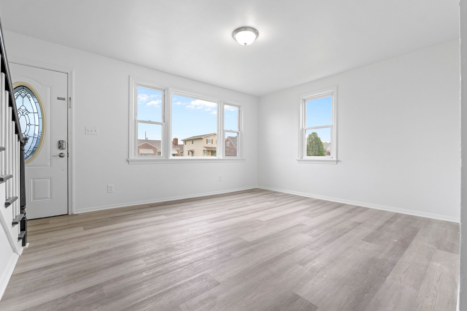 4-Bedroom Single-Family Home – photo 2