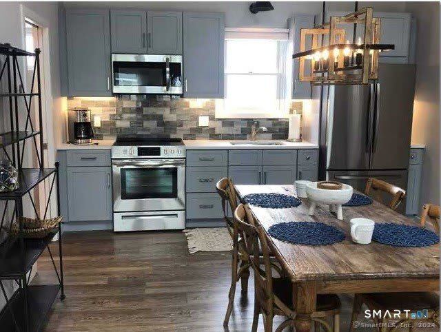 22 Pond Road – photo 2